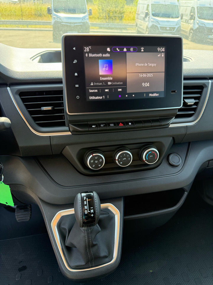 RENAULT Trafic liising RENAULT Trafic: pilt 12 RENAULT Trafic liising RENAULT Trafic: pilt 12