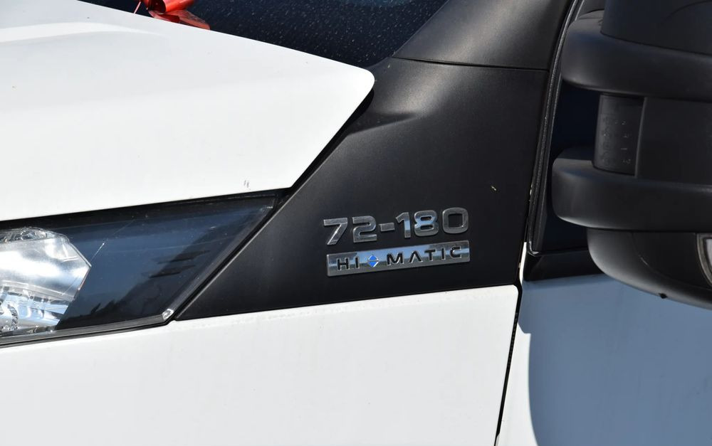 Külmutiga veoauto Iveco DAILY 70C18 / 3.0 - 180 KM / AUTOMAT HI-MATIC / 3 OSOBY / CHŁODNIA - MROŹNIA 4,55 M / AGREGAD FRIGOBLOCK / WINDA SORENSEN / KLIMA / TEMPOMAT / KAMERA COFANIA / REGULOWANE ZAWIESZENIE / SERWISOWA: pilt 11 Külmutiga veoauto Iveco DAILY 70C18 / 3.0 - 180 KM / AUTOMAT HI-MATIC / 3 OSOBY / CHŁODNIA - MROŹNIA 4,55 M / AGREGAD FRIGOBLOCK / WINDA SORENSEN / KLIMA / TEMPOMAT / KAMERA COFANIA / REGULOWANE ZAWIESZENIE / SERWISOWA: pilt 11