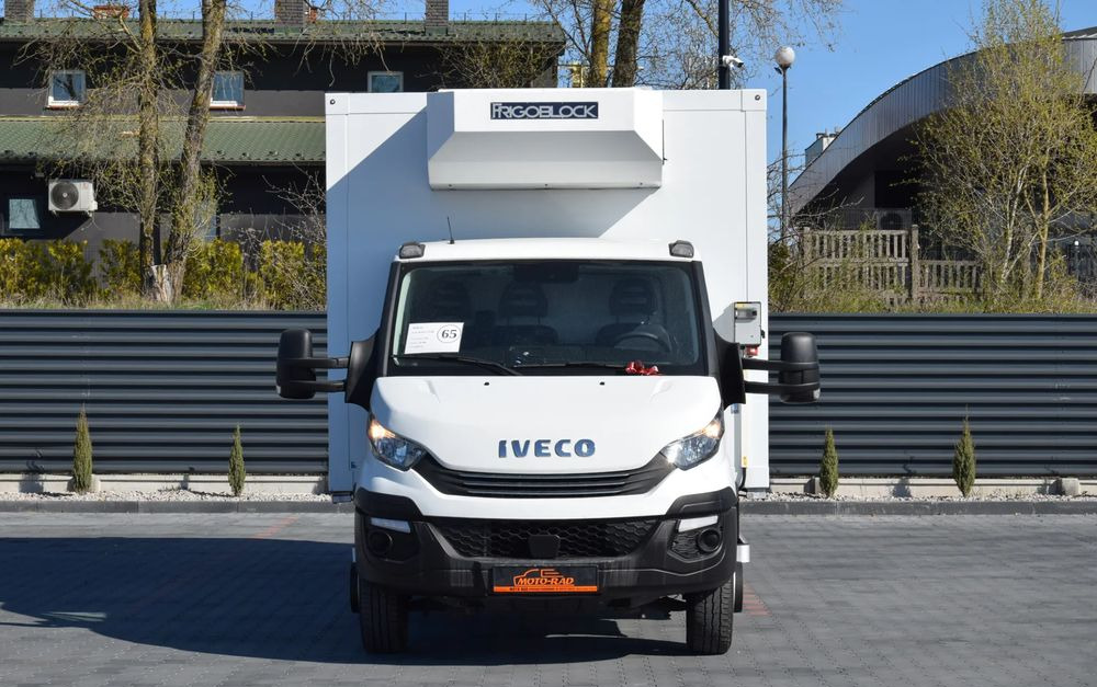 Iveco DAILY 70C18 / 3.0 - 180 KM / AUTOMAT HI-MATIC / 3 OSOBY / CHŁODNIA - MROŹNIA 4,55 M / AGREGAD FRIGOBLOCK / WINDA SORENSEN / KLIMA / TEMPOMAT / KAMERA COFANIA / REGULOWANE ZAWIESZENIE / SERWISOWA - Külmutiga veoauto: pilt 2 Iveco DAILY 70C18 / 3.0 - 180 KM / AUTOMAT HI-MATIC / 3 OSOBY / CHŁODNIA - MROŹNIA 4,55 M / AGREGAD FRIGOBLOCK / WINDA SORENSEN / KLIMA / TEMPOMAT / KAMERA COFANIA / REGULOWANE ZAWIESZENIE / SERWISOWA - Külmutiga veoauto: pilt 2