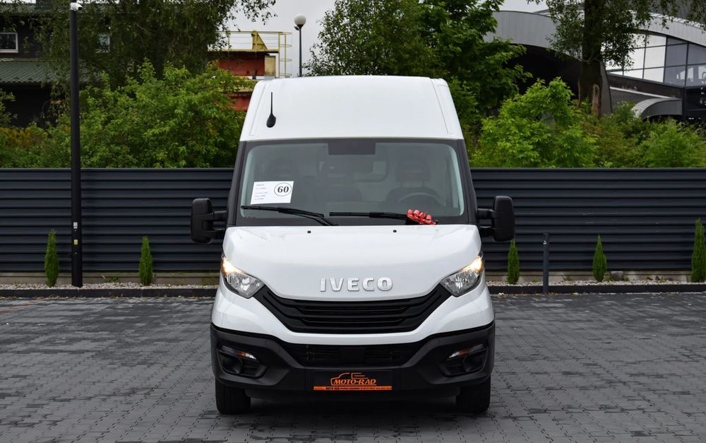 Iveco DAILY MAXI 35S16 / 2.3 - 160 KM / AUTOMAT HI-MATIC / NOWY MODEL / 3 OSOBY / DOSTAWCZE / BLASZAK / KLIMA / CZUJNIKI COFANIA / NISKI PRZEBIEG / 2022 / SERWISOWANY / Z NIEMIEC - Kaubik: pilt 2 Iveco DAILY MAXI 35S16 / 2.3 - 160 KM / AUTOMAT HI-MATIC / NOWY MODEL / 3 OSOBY / DOSTAWCZE / BLASZAK / KLIMA / CZUJNIKI COFANIA / NISKI PRZEBIEG / 2022 / SERWISOWANY / Z NIEMIEC - Kaubik: pilt 2
