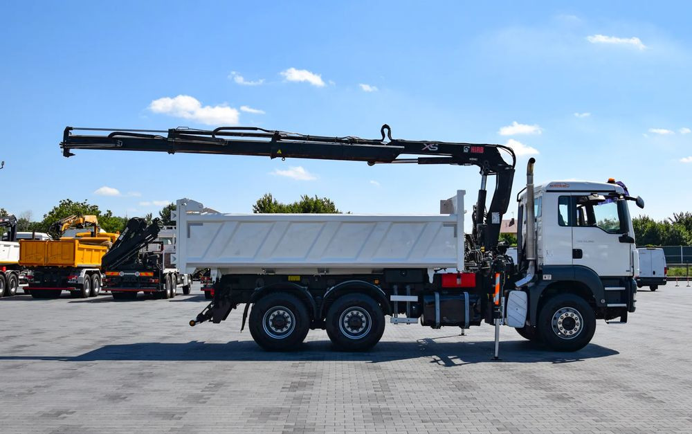 MAN TGS 33.360 / 6x4 / HDS HIAB 122 E-2 HIDUO / STEROWANIE RADIOWE / WYWROTKA / HYDROBURTA / AUTOMAT / KLIMA / TEMPOMAT / KAMERA COFANIA / SPROWADZONY - Kallurauto: pilt 4 MAN TGS 33.360 / 6x4 / HDS HIAB 122 E-2 HIDUO / STEROWANIE RADIOWE / WYWROTKA / HYDROBURTA / AUTOMAT / KLIMA / TEMPOMAT / KAMERA COFANIA / SPROWADZONY - Kallurauto: pilt 4