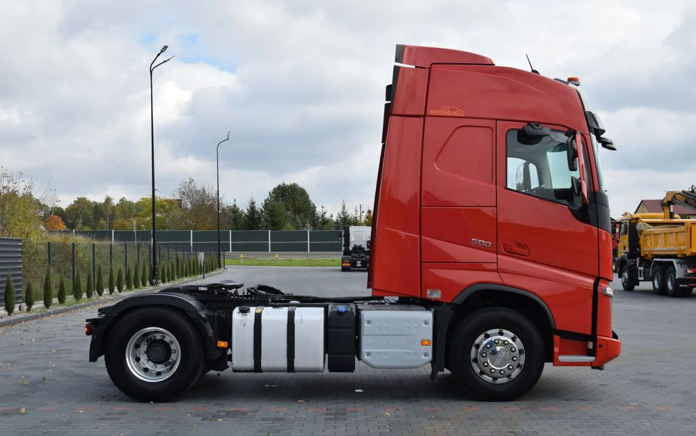 Volvo FH500 / HYDRAULIKA / EURO 6 / ACC / LEDY / ALUFELGI / SERWISOWANY / SPROWADZONY - Sadulveok: pilt 4 Volvo FH500 / HYDRAULIKA / EURO 6 / ACC / LEDY / ALUFELGI / SERWISOWANY / SPROWADZONY - Sadulveok: pilt 4