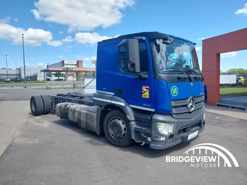 Mercedes-Benz Actros 1843 - Kabiinišassiiga veoauto: pilt 3 Mercedes-Benz Actros 1843 - Kabiinišassiiga veoauto: pilt 3