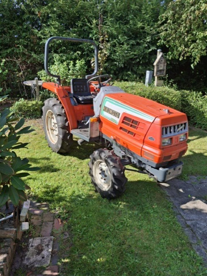 Kleintraktor Hinomoto-Kubota 21 PS - Väiketraktor: pilt 2 Kleintraktor Hinomoto-Kubota 21 PS - Väiketraktor: pilt 2
