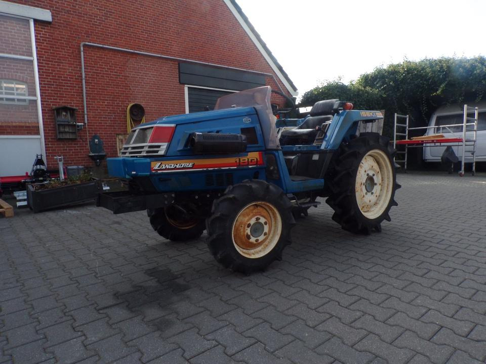 Kleintraktor Iseki TU180 - Väiketraktor: pilt 2 Kleintraktor Iseki TU180 - Väiketraktor: pilt 2