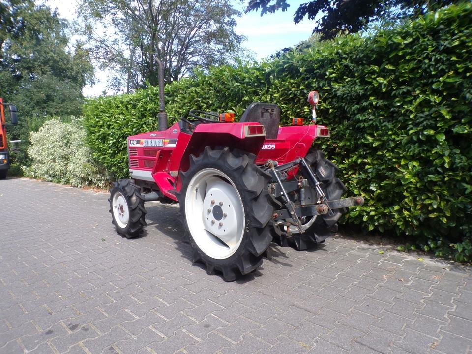 Kleintraktor Shibaura P19F - Väiketraktor: pilt 3 Kleintraktor Shibaura P19F - Väiketraktor: pilt 3