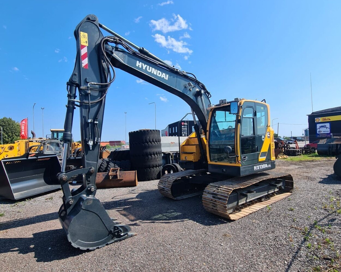 HYUNDAI HX130ALCR - Lintekskavaator: pilt 2 HYUNDAI HX130ALCR - Lintekskavaator: pilt 2