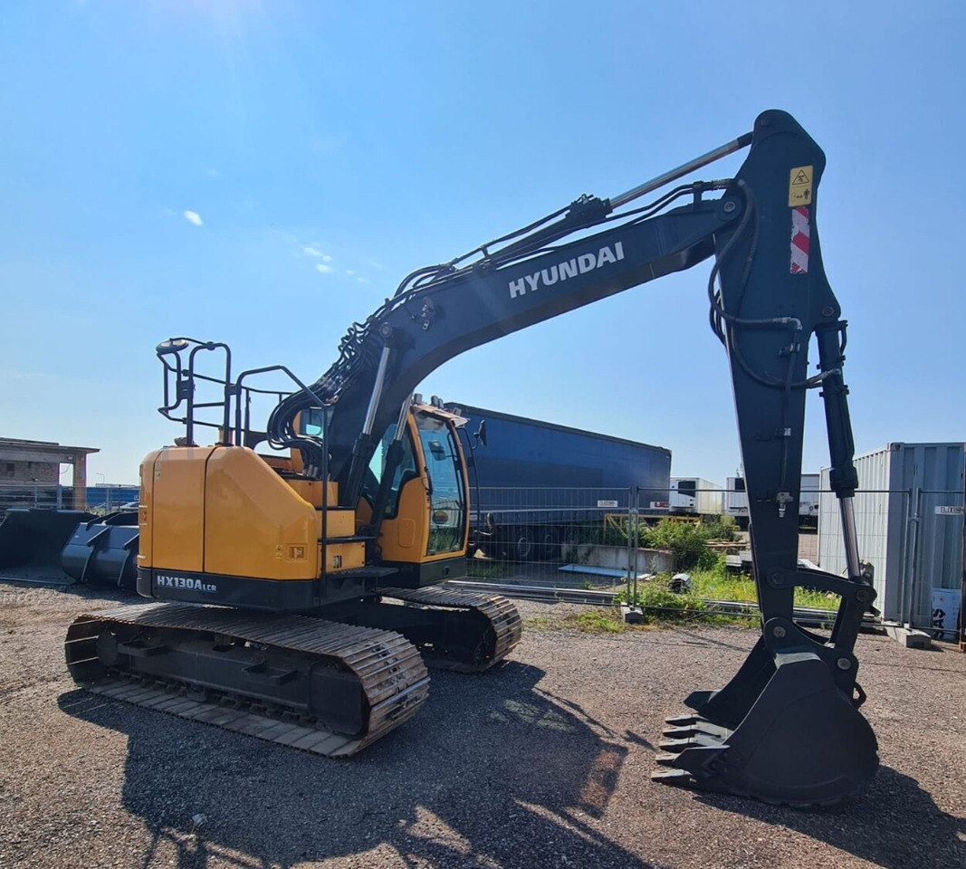 HYUNDAI HX130ALCR - Lintekskavaator: pilt 3 HYUNDAI HX130ALCR - Lintekskavaator: pilt 3