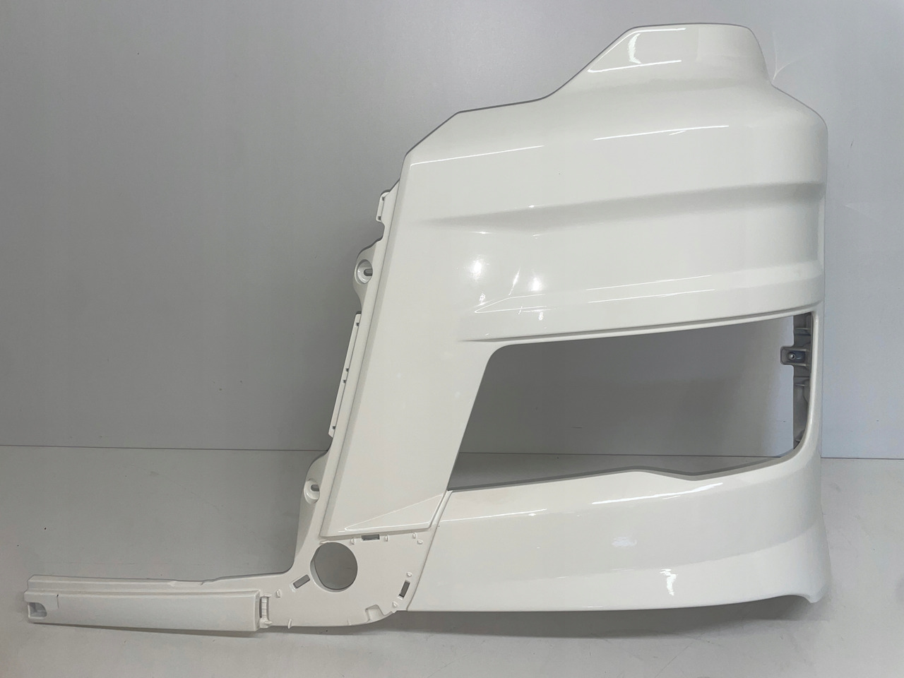 LEWA OSŁONA NA HALOGEN ZDERZAK MAN TG3 TGX 3 81416142277 - Kaitseraud - Veoauto: pilt 1 LEWA OSŁONA NA HALOGEN ZDERZAK MAN TG3 TGX 3 81416142277 - Kaitseraud - Veoauto: pilt 1