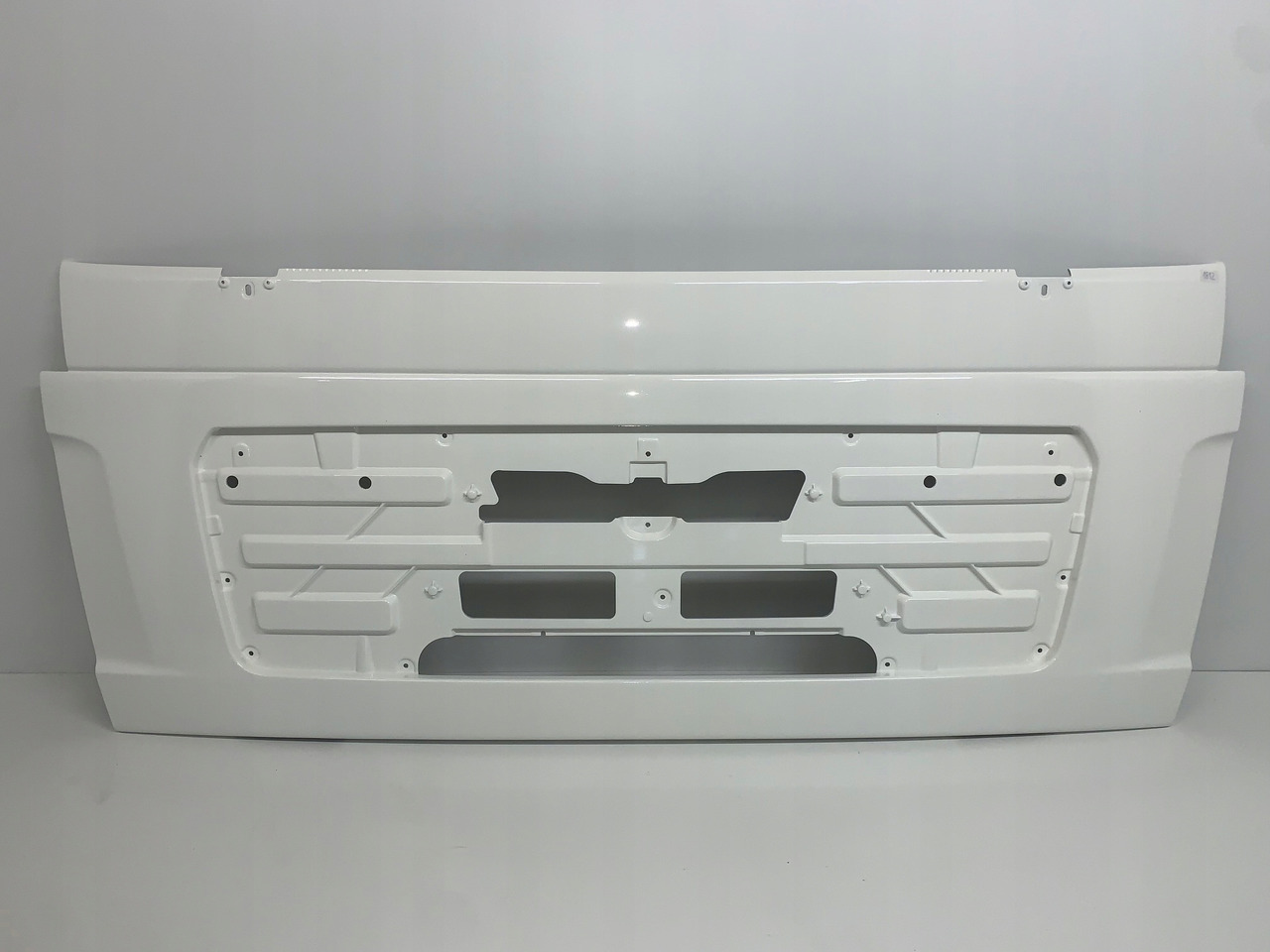 MASKA ATRAPA GRILL MAN TGL TGM NR 1812 - Kapotikaas - Veoauto: pilt 1 MASKA ATRAPA GRILL MAN TGL TGM NR 1812 - Kapotikaas - Veoauto: pilt 1