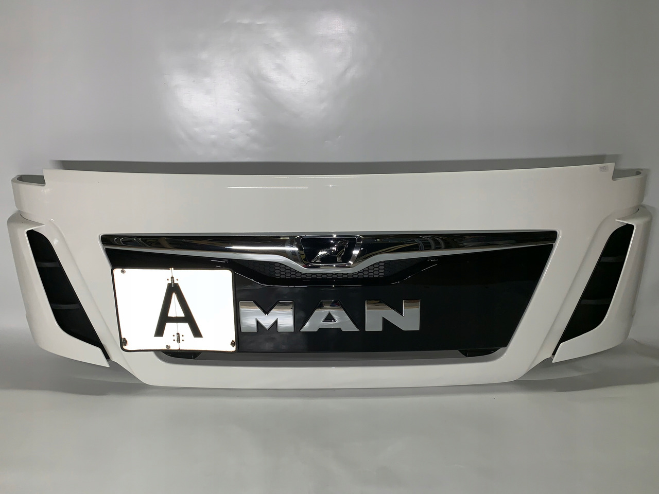 MASKA ATRAPA MAN TGS EURO 6 LIFT 975 - Kapotikaas - Veoauto: pilt 1 MASKA ATRAPA MAN TGS EURO 6 LIFT 975 - Kapotikaas - Veoauto: pilt 1