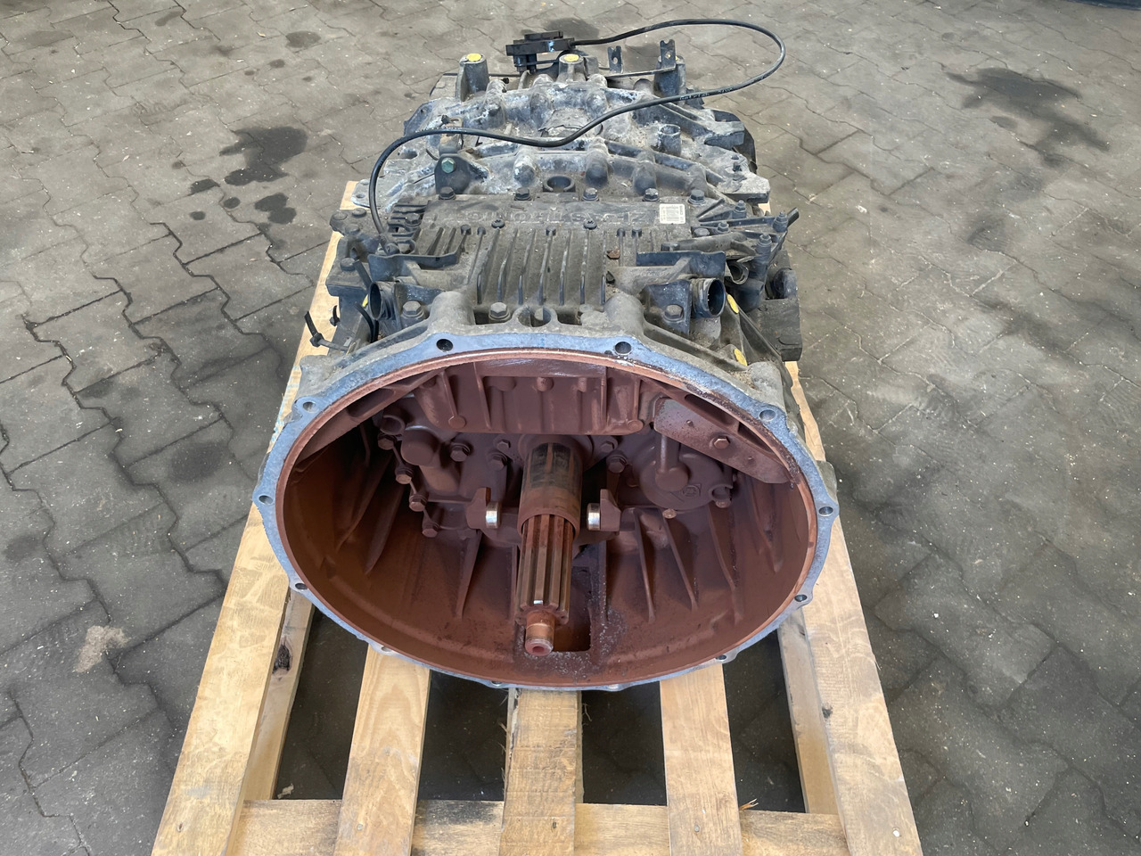 SKRZYNIA BIEGÓW MAN TGS TGX EURO 6 12AS2330TD - Käigukast - Veoauto: pilt 2 SKRZYNIA BIEGÓW MAN TGS TGX EURO 6 12AS2330TD - Käigukast - Veoauto: pilt 2