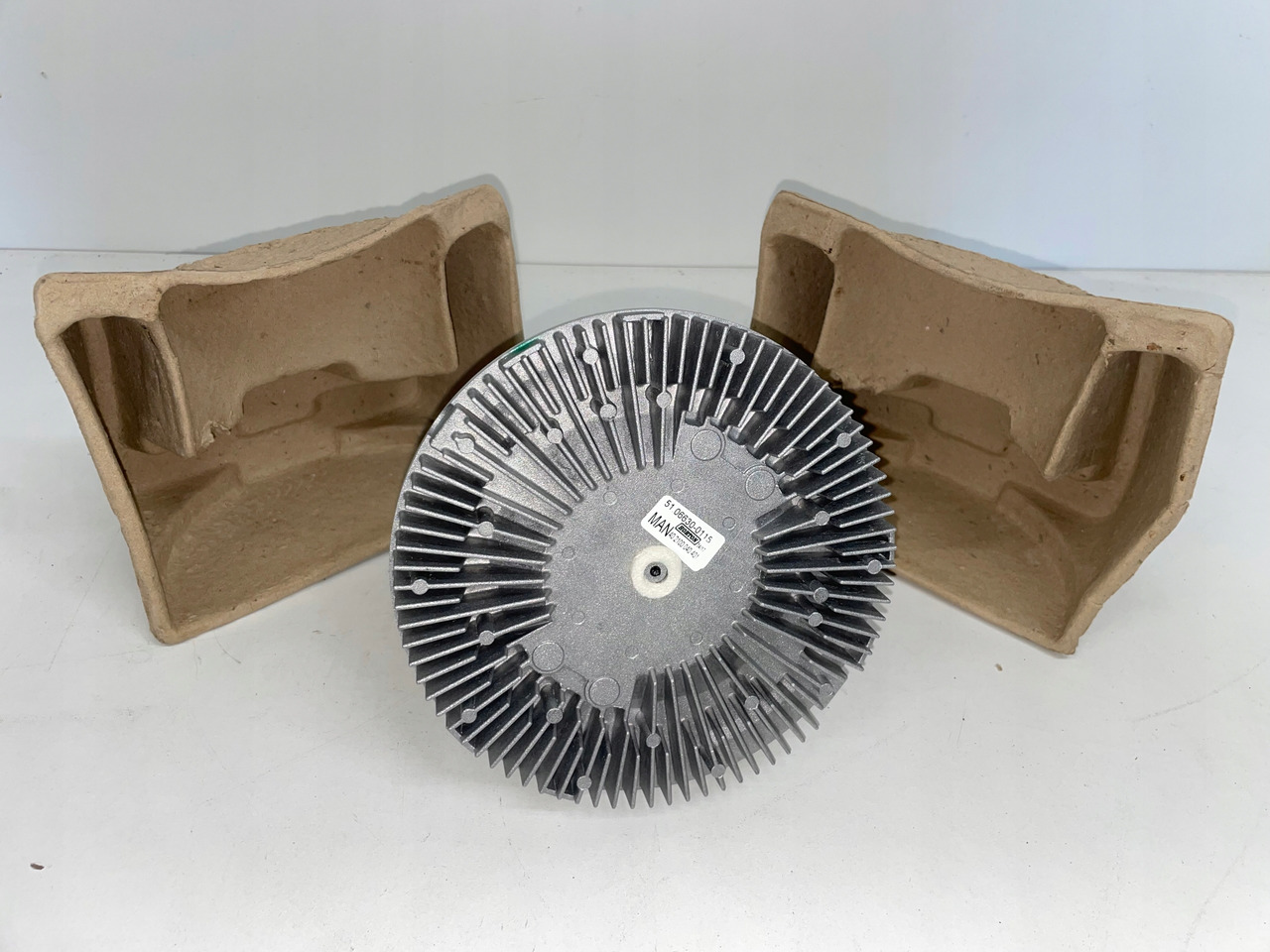 WISKOZA SPRZĘGŁO WISKOTYCZNE MAN TGA D28 - Puhur: pilt 1 WISKOZA SPRZĘGŁO WISKOTYCZNE MAN TGA D28 - Puhur: pilt 1