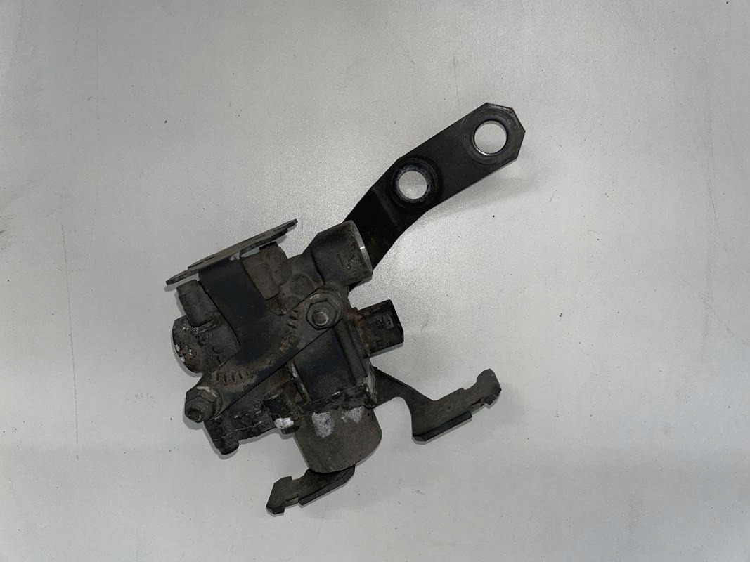 ZAWÓR CIŚNIENIA MERCEDES ACTROS MP4 A0054299244 - Vedrustus - Veoauto: pilt 4 ZAWÓR CIŚNIENIA MERCEDES ACTROS MP4 A0054299244 - Vedrustus - Veoauto: pilt 4