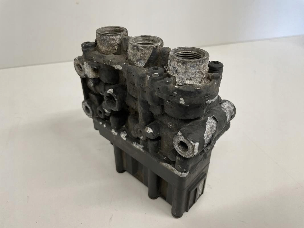 ZAWÓR PODUSZEK MERCEDES ACTROS MP 4 A0013270725 - Piduriklapp - Veoauto: pilt 1 ZAWÓR PODUSZEK MERCEDES ACTROS MP 4 A0013270725 - Piduriklapp - Veoauto: pilt 1