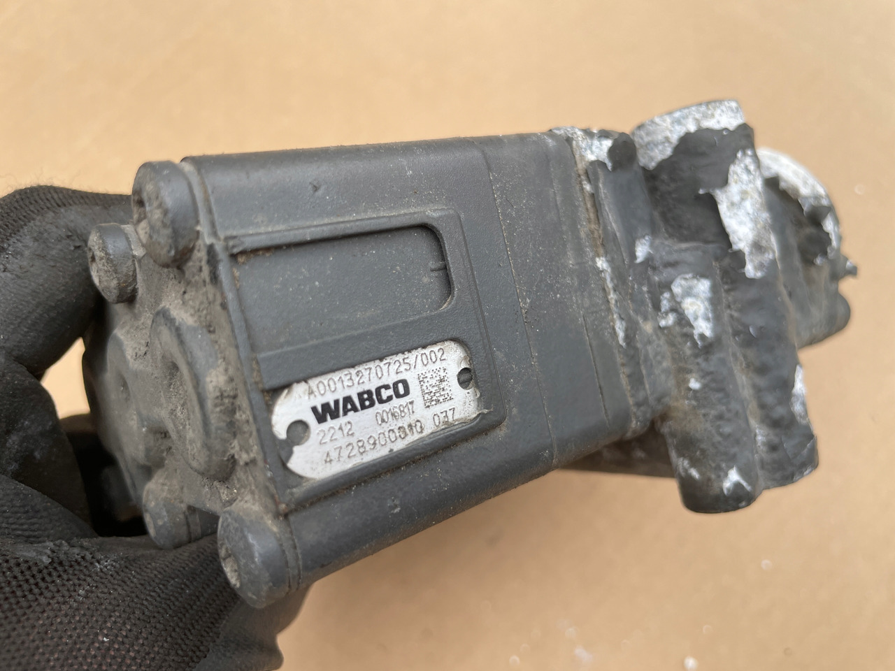 ZAWÓR PODUSZEK MERCEDES ACTROS MP 4 MP4 A0013270725 - Piduriklapp - Veoauto: pilt 4 ZAWÓR PODUSZEK MERCEDES ACTROS MP 4 MP4 A0013270725 - Piduriklapp - Veoauto: pilt 4