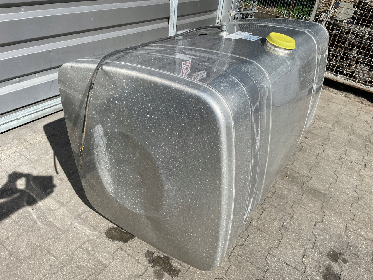 ZBIORNIK NA PALIWO MAN TGX TGS 580 L 81122016684 - Kütusepaak - Veoauto: pilt 5 ZBIORNIK NA PALIWO MAN TGX TGS 580 L 81122016684 - Kütusepaak - Veoauto: pilt 5