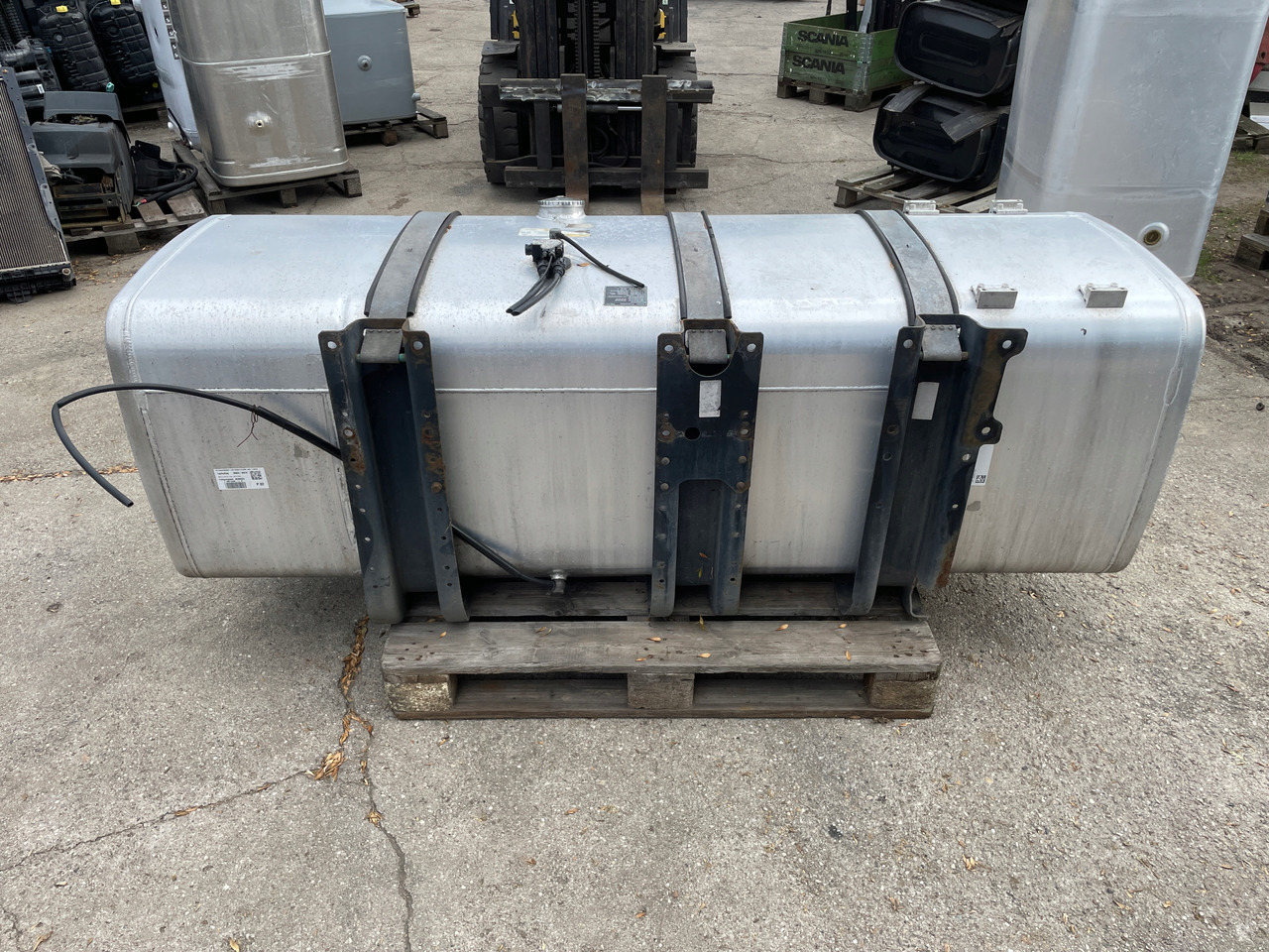 ZBIORNIK PALIWA MAN TGX TGS TGX3 TG3 910 L 81122016846 - Kütusepaak - Veoauto: pilt 5 ZBIORNIK PALIWA MAN TGX TGS TGX3 TG3 910 L 81122016846 - Kütusepaak - Veoauto: pilt 5