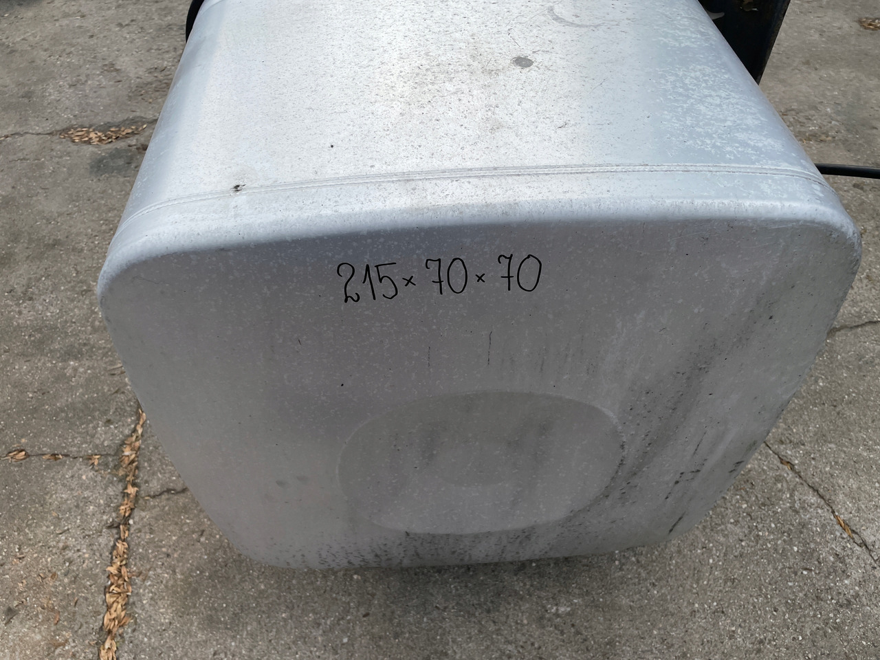 ZBIORNIK PALIWA MAN TGX TGS TGX3 TG3 910 L 81122016846 - Kütusepaak - Veoauto: pilt 4 ZBIORNIK PALIWA MAN TGX TGS TGX3 TG3 910 L 81122016846 - Kütusepaak - Veoauto: pilt 4