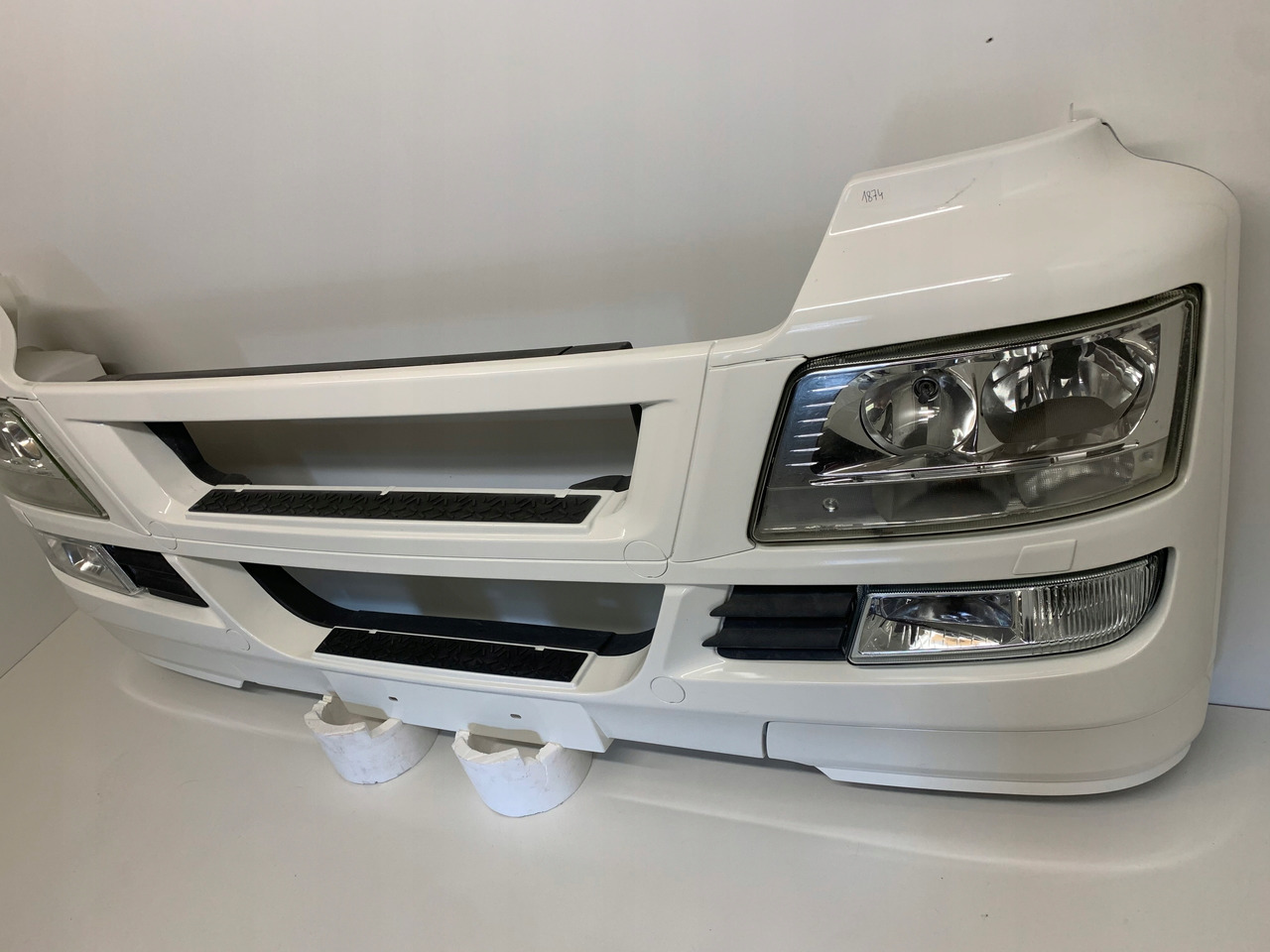 ZDERZAK XENON MAN TGS - Kaitseraud - Veoauto: pilt 5 ZDERZAK XENON MAN TGS - Kaitseraud - Veoauto: pilt 5