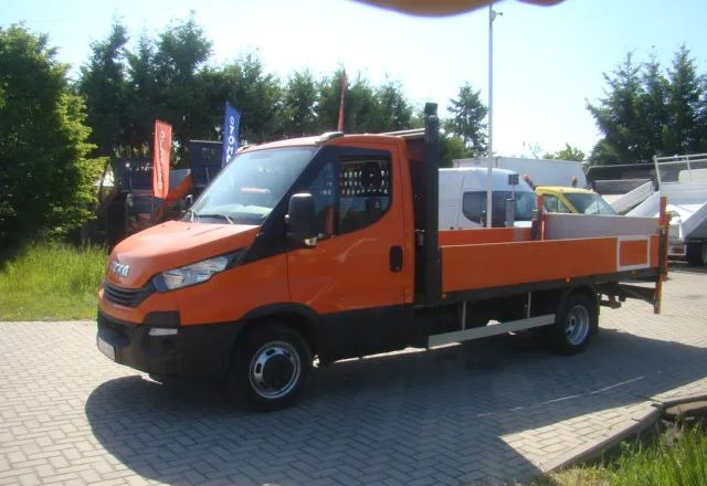 Iveco DAILY 35 C 15 WINDA 750KG 3.5T NA HAKU - Madelauto: pilt 1 Iveco DAILY 35 C 15 WINDA 750KG 3.5T NA HAKU - Madelauto: pilt 1