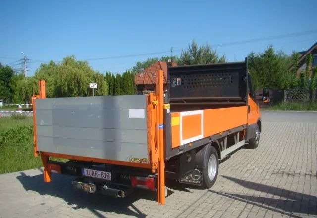 Iveco DAILY 35 C 15 WINDA 750KG 3.5T NA HAKU - Madelauto: pilt 5 Iveco DAILY 35 C 15 WINDA 750KG 3.5T NA HAKU - Madelauto: pilt 5