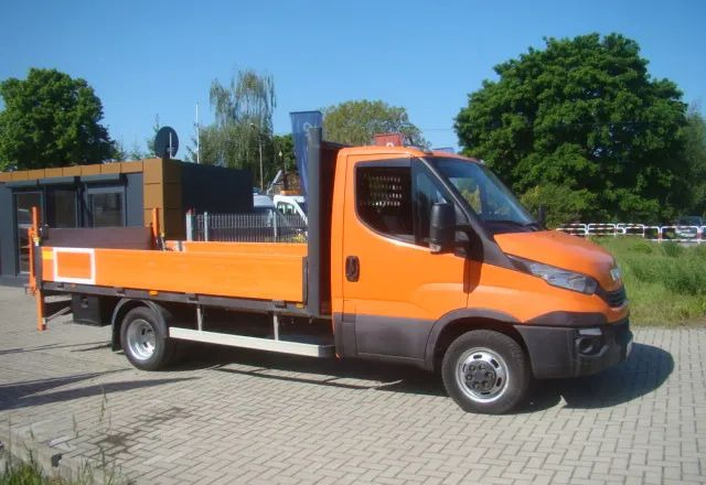 Iveco DAILY 35 C 15 WINDA 750KG 3.5T NA HAKU - Madelauto: pilt 4 Iveco DAILY 35 C 15 WINDA 750KG 3.5T NA HAKU - Madelauto: pilt 4