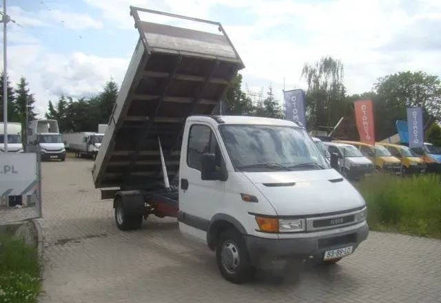 Iveco DAILY 40 C 12 WYWROTKA 3.5T 4.20M KLIMA - Tarbesõiduk kallur: pilt 2 Iveco DAILY 40 C 12 WYWROTKA 3.5T 4.20M KLIMA - Tarbesõiduk kallur: pilt 2