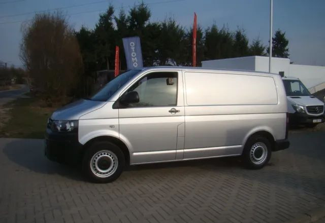 Volkswagen TRANSPORTER T 5 2.0TDI 100%PRZEBIEG - Kaubik: pilt 2 Volkswagen TRANSPORTER T 5 2.0TDI 100%PRZEBIEG - Kaubik: pilt 2