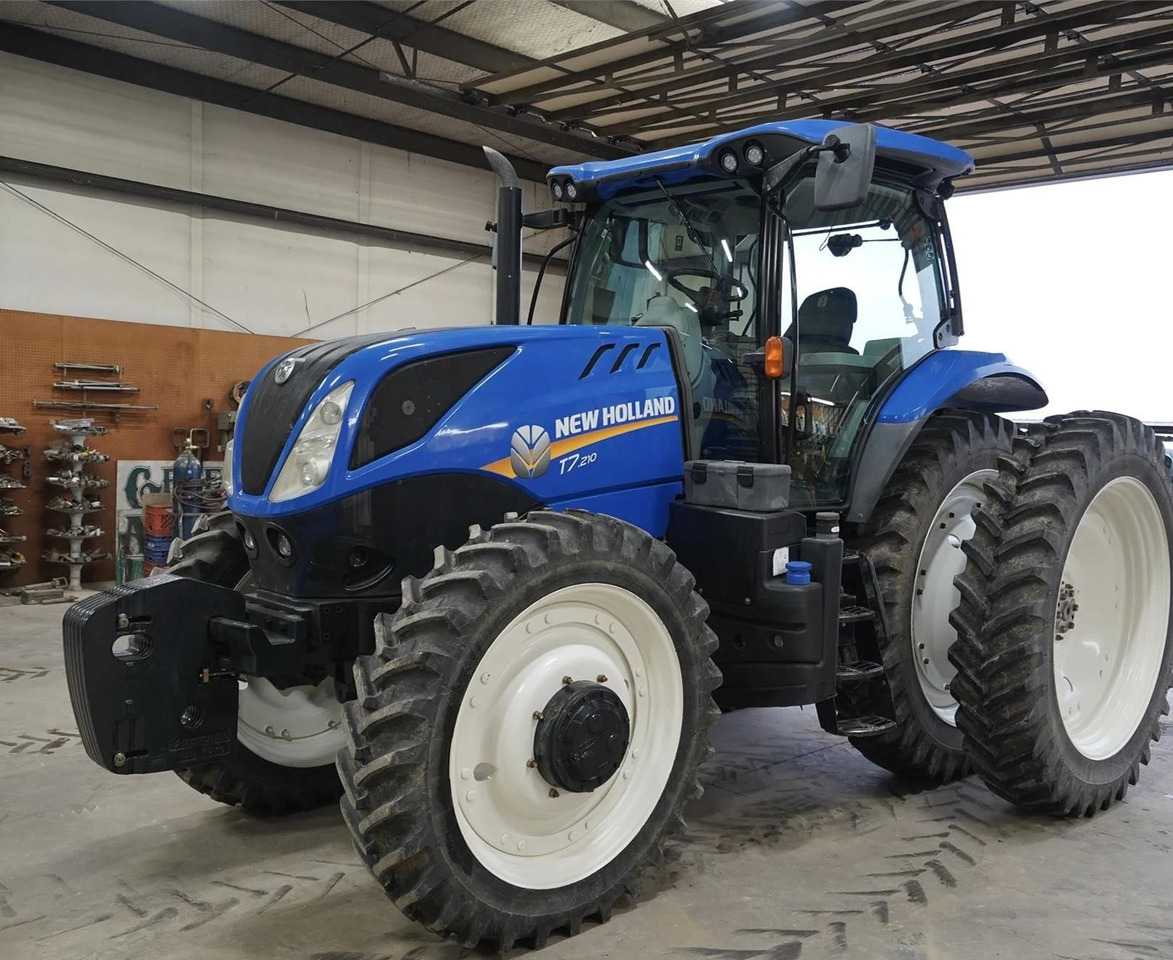 NEW HOLLAND T7.210 - Traktor: pilt 1 NEW HOLLAND T7.210 - Traktor: pilt 1