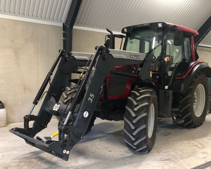 Valtra N92 HiTech - Traktor: pilt 1 Valtra N92 HiTech - Traktor: pilt 1