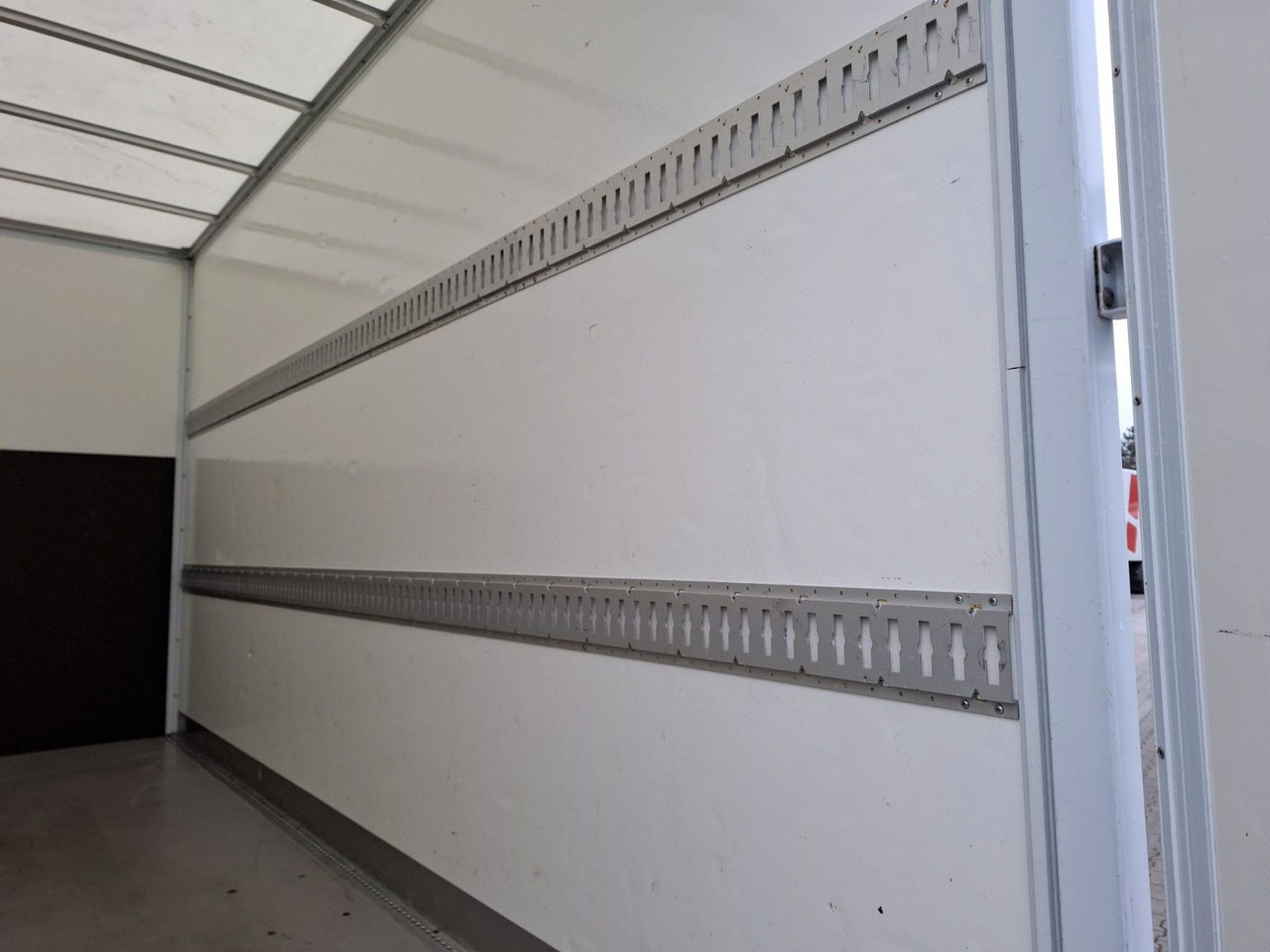 Iveco 35-160P/A8, Klima, HiMatik, LED, Luft, - Tarbesõiduk furgoon: pilt 5 Iveco 35-160P/A8, Klima, HiMatik, LED, Luft, - Tarbesõiduk furgoon: pilt 5