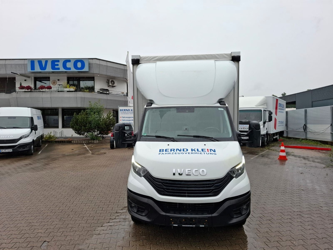 Iveco 72-210A8/P, Klima, Luft, HiMatik, LBW, RFK, - Tent tarbesõiduk: pilt 3 Iveco 72-210A8/P, Klima, Luft, HiMatik, LBW, RFK, - Tent tarbesõiduk: pilt 3