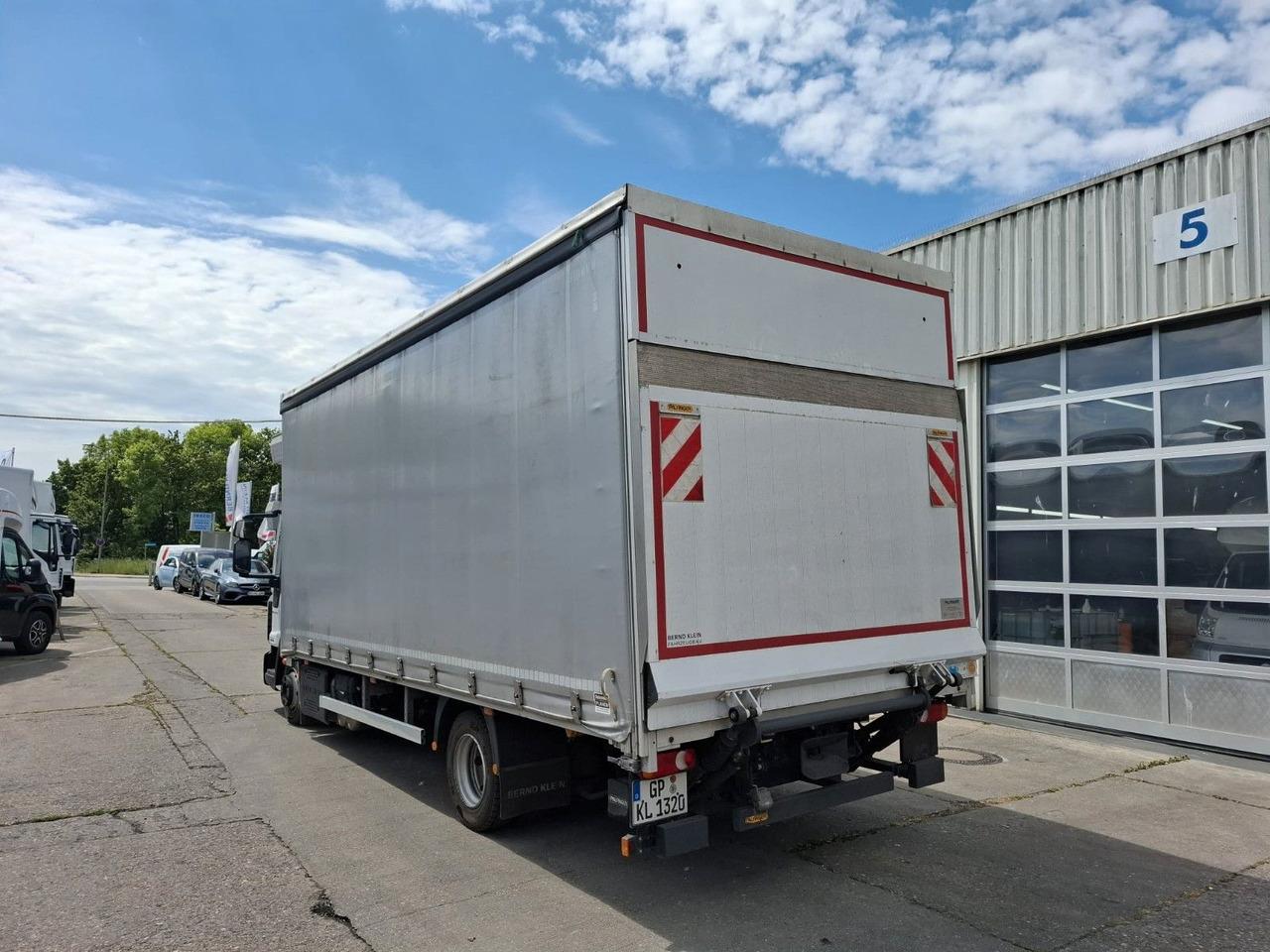 Iveco ML 75-210P/ Klima, Luft, Schiebeverdeck, - Tent tarbesõiduk: pilt 4 Iveco ML 75-210P/ Klima, Luft, Schiebeverdeck, - Tent tarbesõiduk: pilt 4