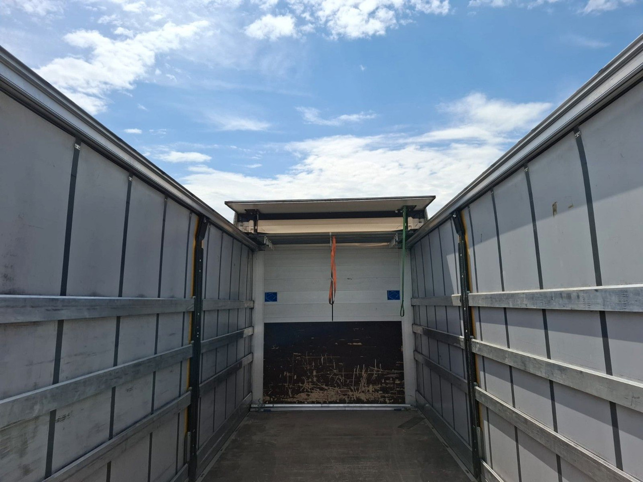 Iveco ML 75-210P/ Klima, Luft, Schiebeverdeck, - Tent tarbesõiduk: pilt 5 Iveco ML 75-210P/ Klima, Luft, Schiebeverdeck, - Tent tarbesõiduk: pilt 5