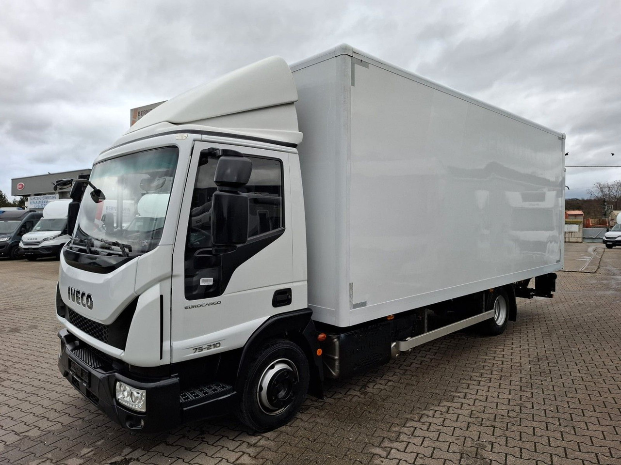 Iveco ML75-210P, Koffer, LBW, Klima, Luft,.. - Tarbesõiduk furgoon: pilt 1 Iveco ML75-210P, Koffer, LBW, Klima, Luft,.. - Tarbesõiduk furgoon: pilt 1