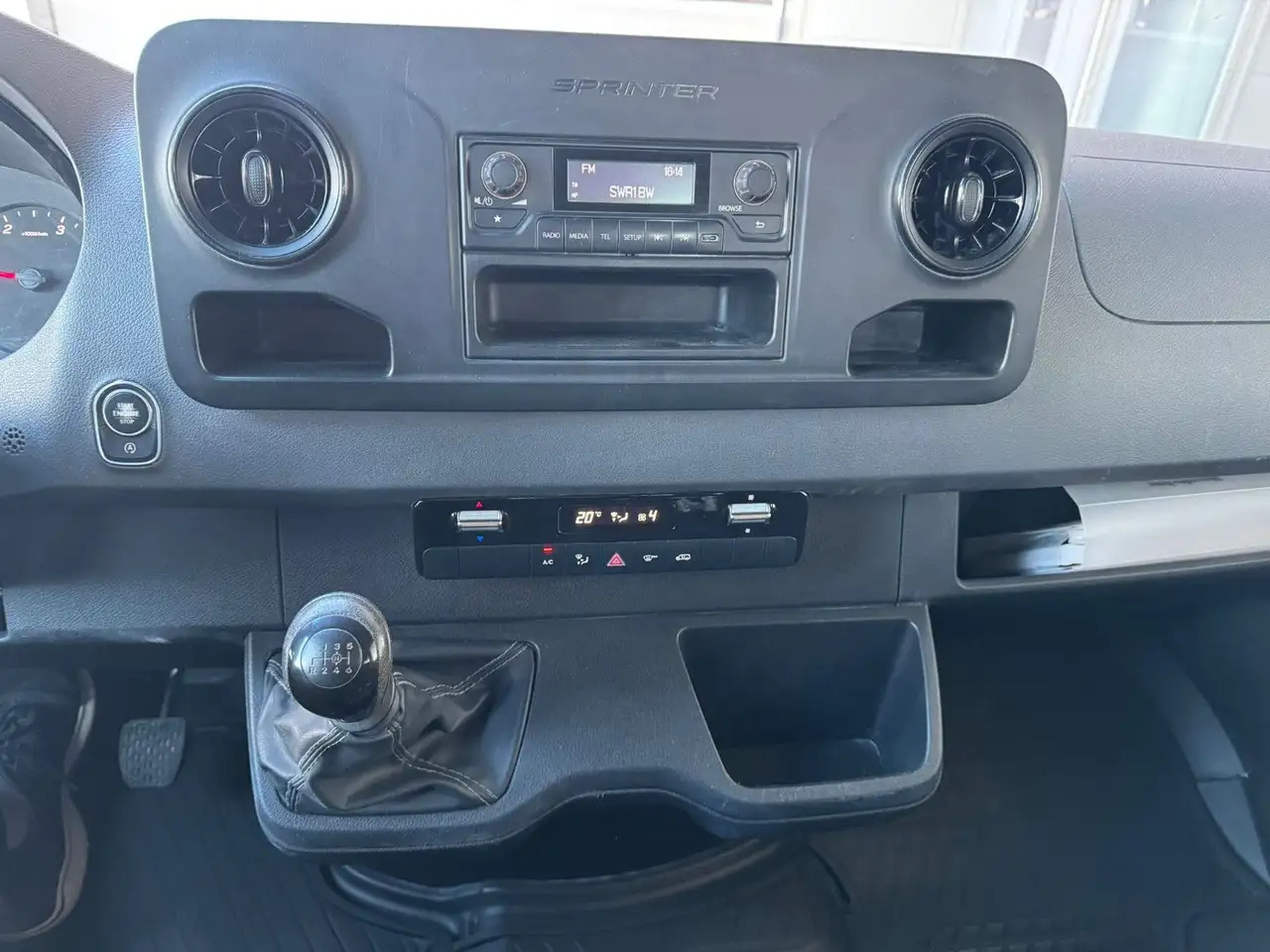 Mercedes-Benz Sprinter 317 CDI Lang DoKa Pritsche AHK 3,5t - Madelauto, Meeskonnaauto: pilt 5 Mercedes-Benz Sprinter 317 CDI Lang DoKa Pritsche AHK 3,5t - Madelauto, Meeskonnaauto: pilt 5