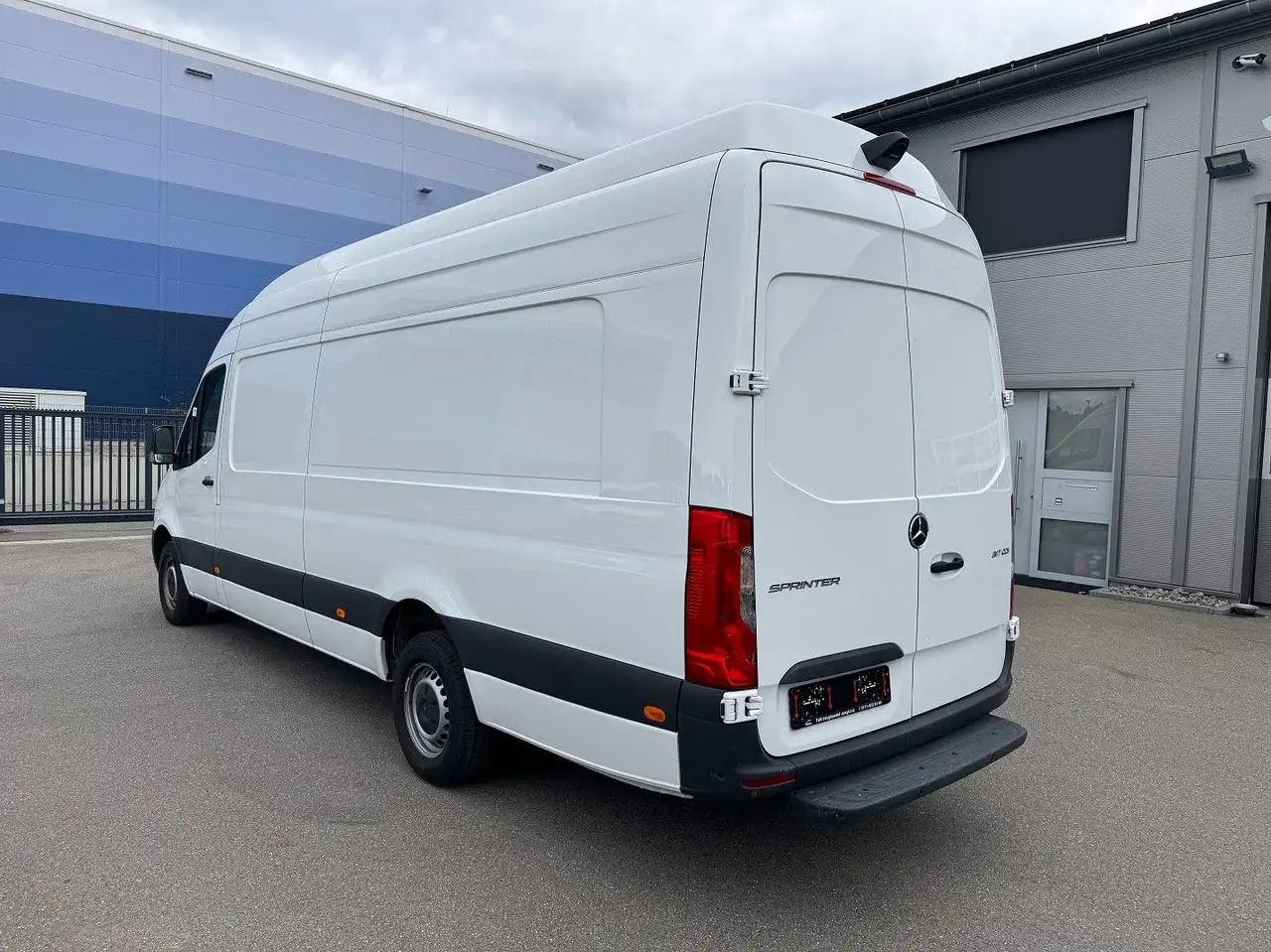 Mercedes-Benz Sprinter 317 CDI Maxi Lang Extralang XXL MBUX - Kaubik: pilt 5 Mercedes-Benz Sprinter 317 CDI Maxi Lang Extralang XXL MBUX - Kaubik: pilt 5