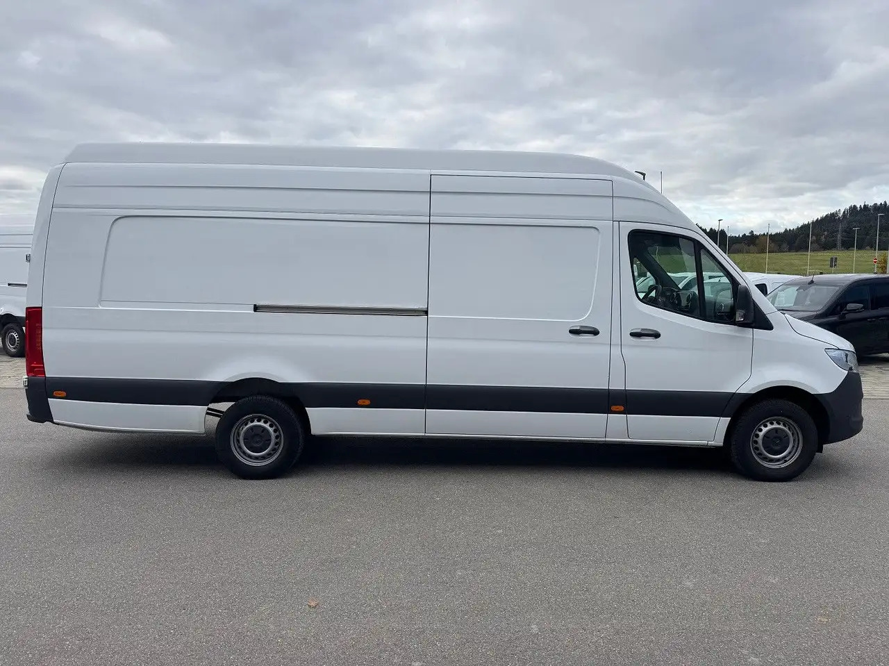 Mercedes-Benz Sprinter 317 CDI Maxi Lang Extralang XXL MBUX - Kaubik: pilt 4 Mercedes-Benz Sprinter 317 CDI Maxi Lang Extralang XXL MBUX - Kaubik: pilt 4