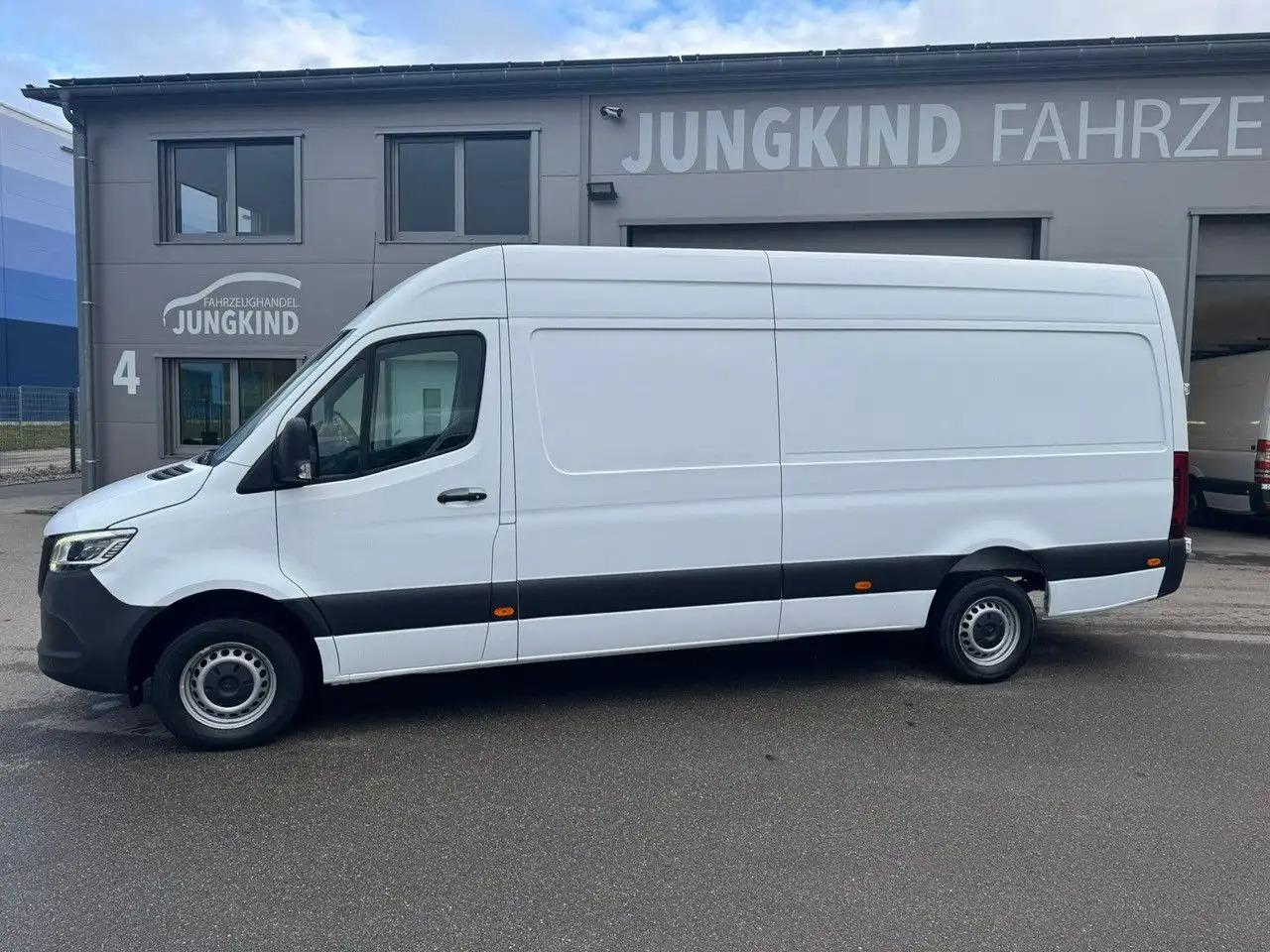 Mercedes-Benz Sprinter 317 CDI Maxi Lang LED MBUX Klima - Kaubik: pilt 1 Mercedes-Benz Sprinter 317 CDI Maxi Lang LED MBUX Klima - Kaubik: pilt 1