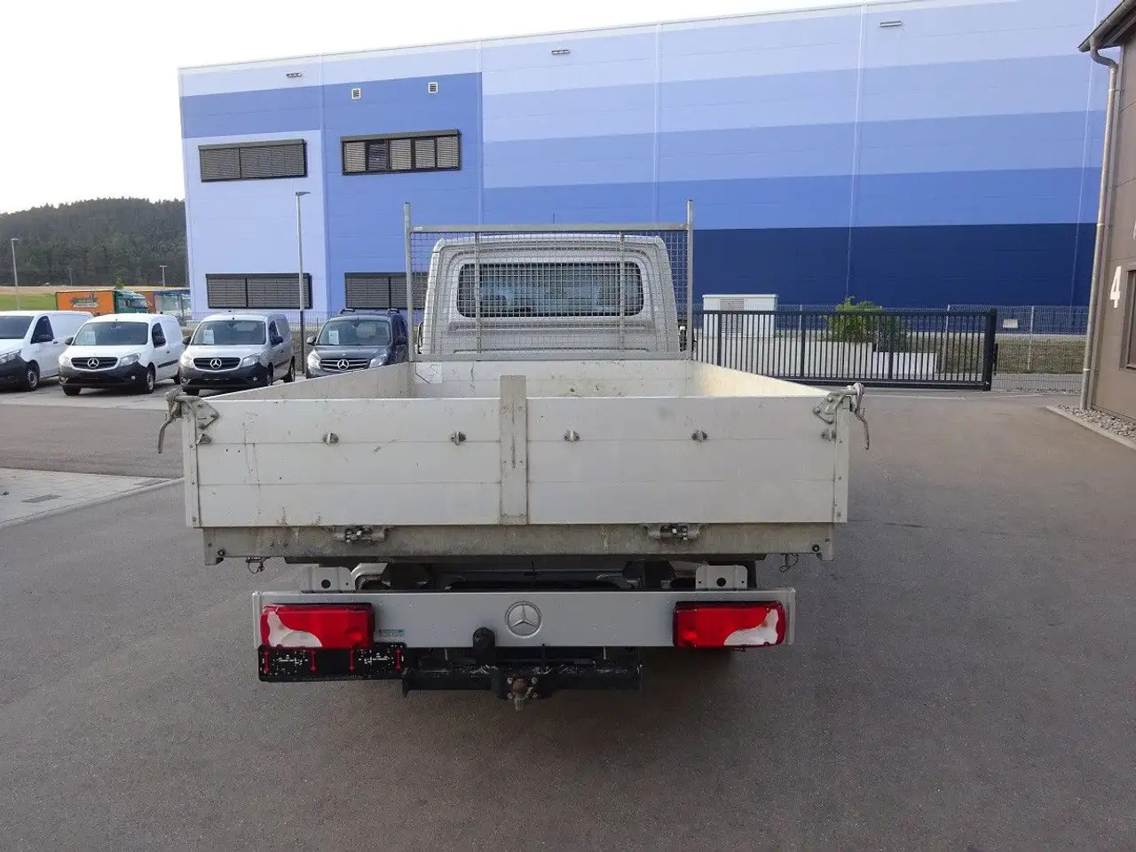 Mercedes-Benz Sprinter 319 CDI DoKa Maxi Kipper AHK 2,8t - Tarbesõiduk kallur, Meeskonnaauto: pilt 4 Mercedes-Benz Sprinter 319 CDI DoKa Maxi Kipper AHK 2,8t - Tarbesõiduk kallur, Meeskonnaauto: pilt 4