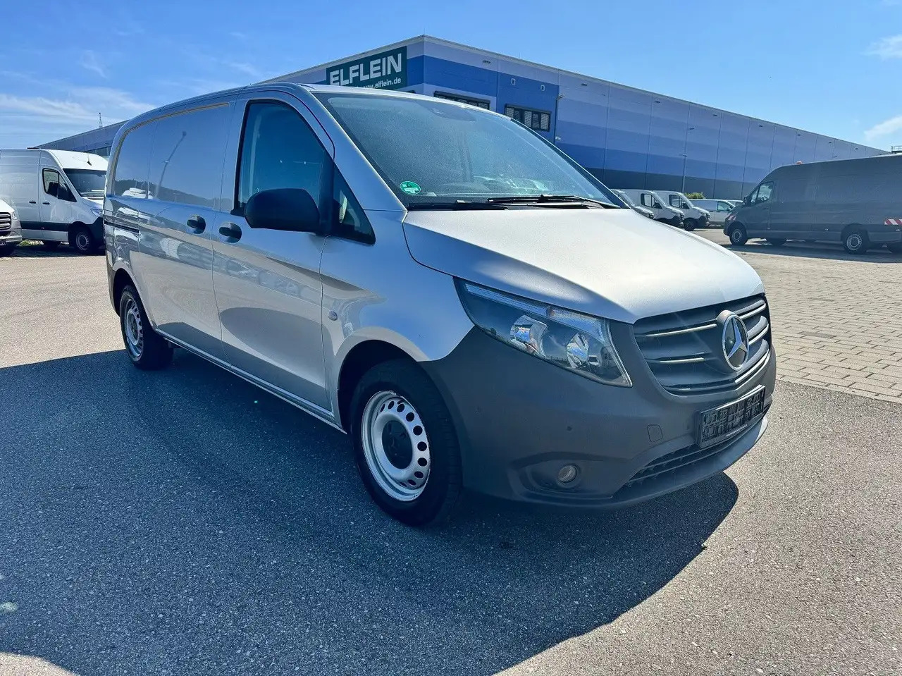 Mercedes-Benz Vito 114 CDI Kompakt Silber Bott - Kaubik: pilt 2 Mercedes-Benz Vito 114 CDI Kompakt Silber Bott - Kaubik: pilt 2