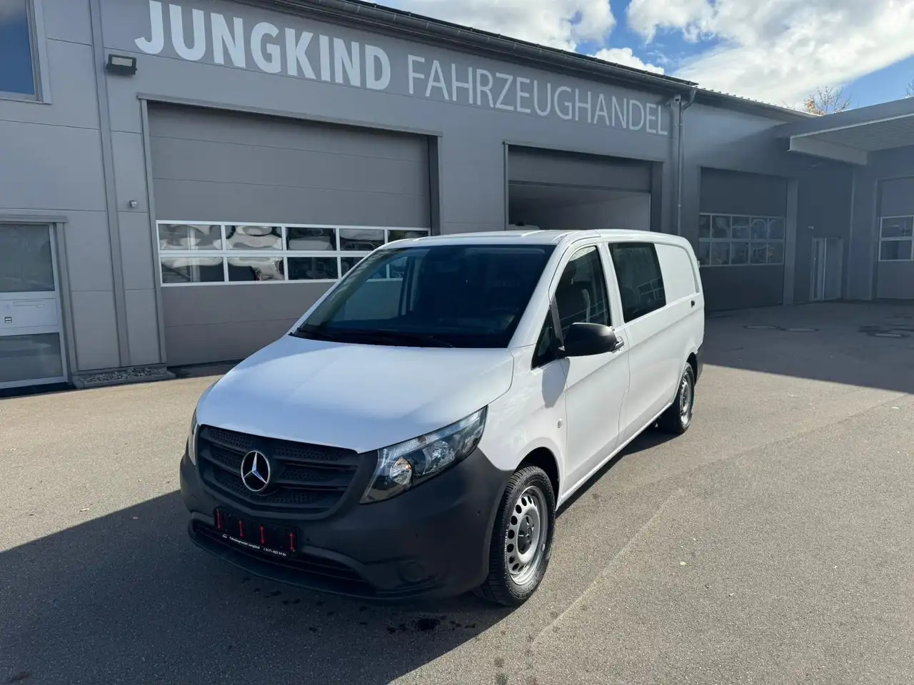 Mercedes-Benz Vito 116 CDI Mixto 4x4 Allrad Extralang - Kaubik: pilt 2 Mercedes-Benz Vito 116 CDI Mixto 4x4 Allrad Extralang - Kaubik: pilt 2