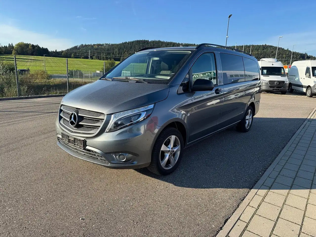 Mercedes-Benz Vito Tourer 119 CDI Edition 4x4 Lang - Auto: pilt 1 Mercedes-Benz Vito Tourer 119 CDI Edition 4x4 Lang - Auto: pilt 1