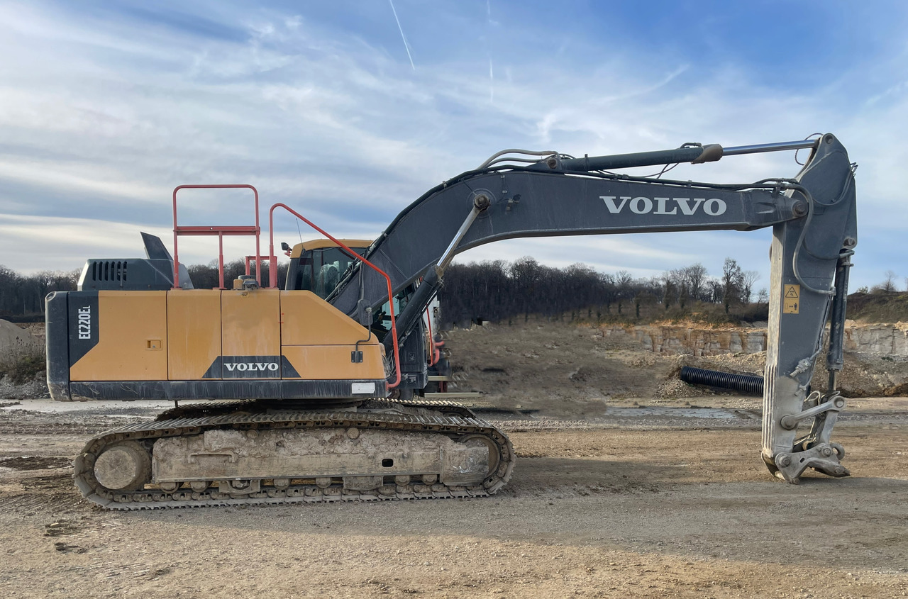 Volvo EC220EL - Lintekskavaator: pilt 1 Volvo EC220EL - Lintekskavaator: pilt 1