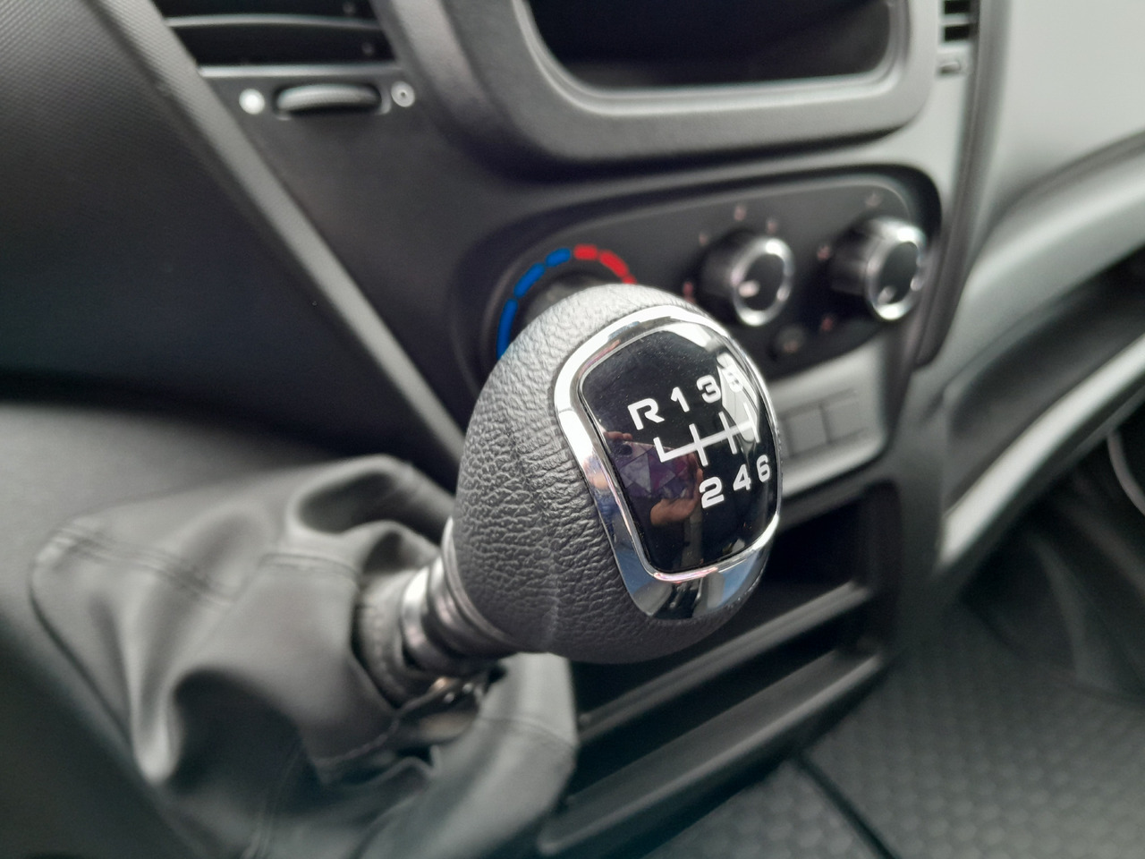 Tarbesõiduk furgoon IVECO Daily 35S14: pilt 11 Tarbesõiduk furgoon IVECO Daily 35S14: pilt 11