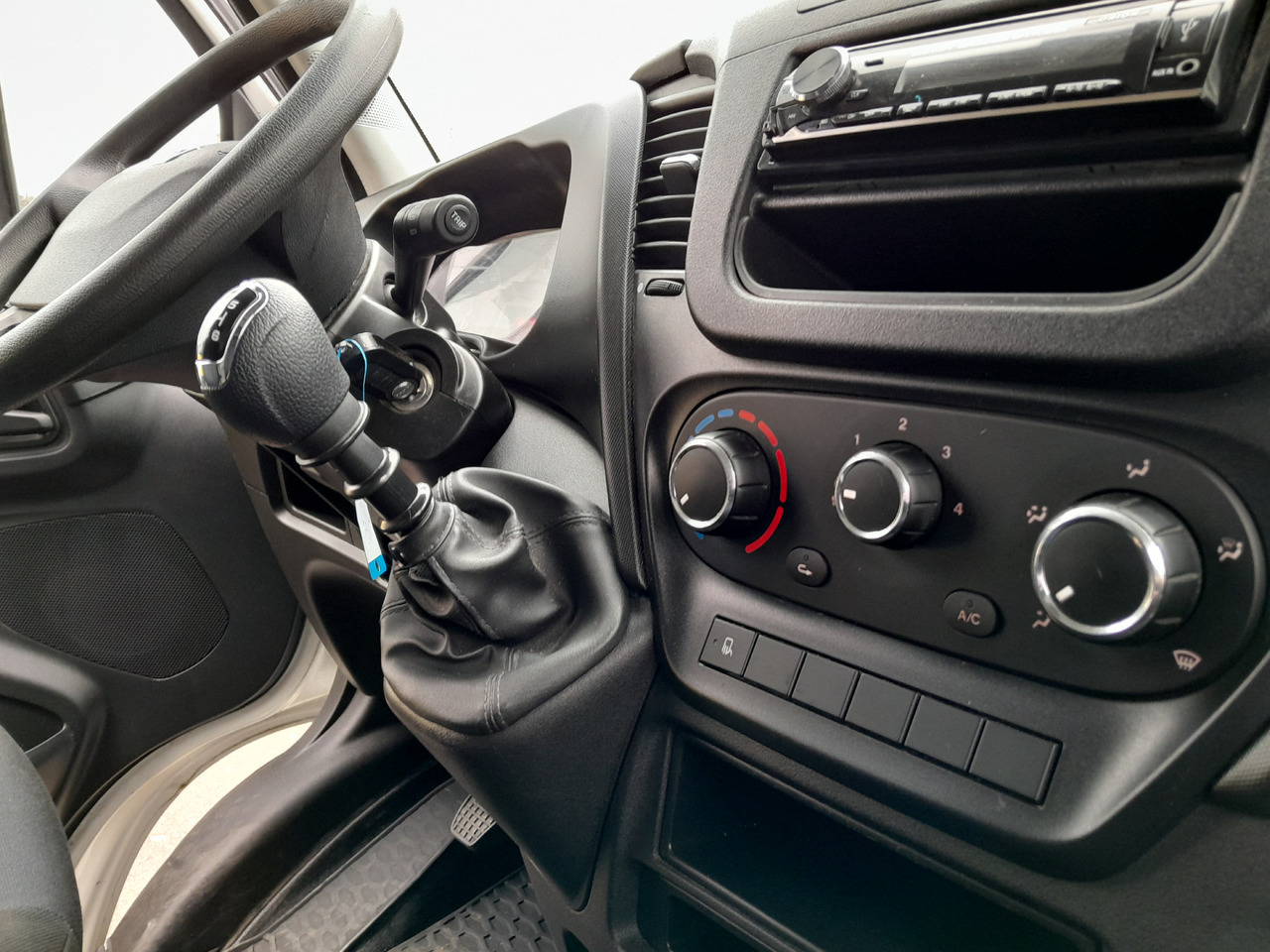 Tarbesõiduk furgoon IVECO Daily 35S14: pilt 8 Tarbesõiduk furgoon IVECO Daily 35S14: pilt 8