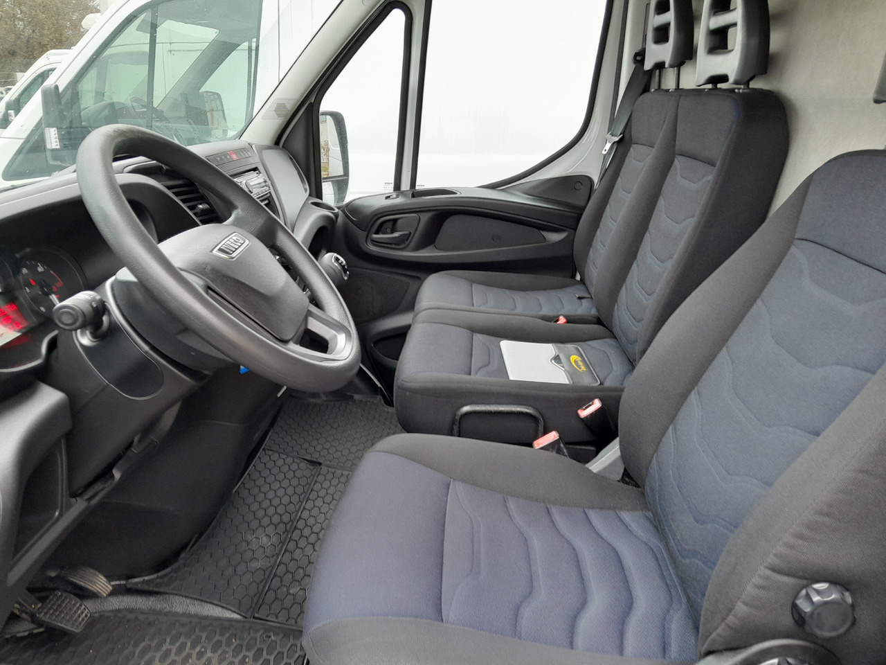 Tarbesõiduk furgoon IVECO Daily 35S14: pilt 6 Tarbesõiduk furgoon IVECO Daily 35S14: pilt 6