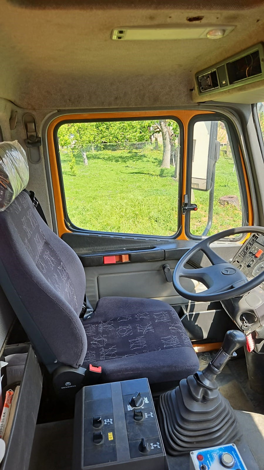 MERCEDES-BENZ 1824 ACTROS SK 4x4 - Kallurauto: pilt 5 MERCEDES-BENZ 1824 ACTROS SK 4x4 - Kallurauto: pilt 5