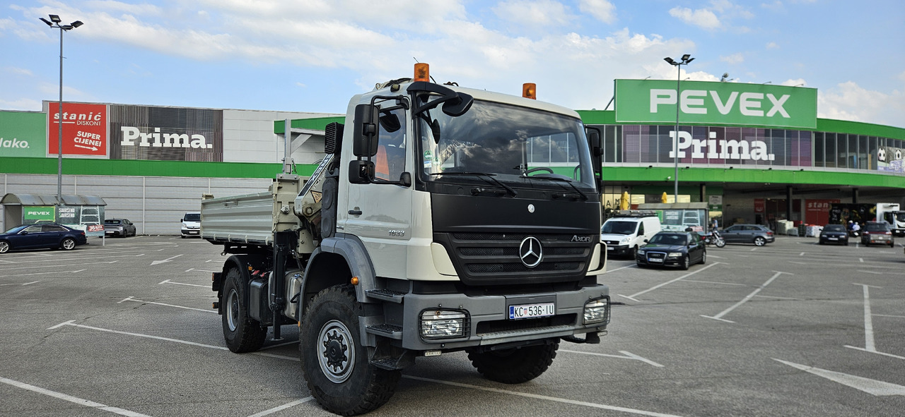 MERCEDES-BENZ Axor 1833 4x4 - Kraanaga veoauto: pilt 3 MERCEDES-BENZ Axor 1833 4x4 - Kraanaga veoauto: pilt 3